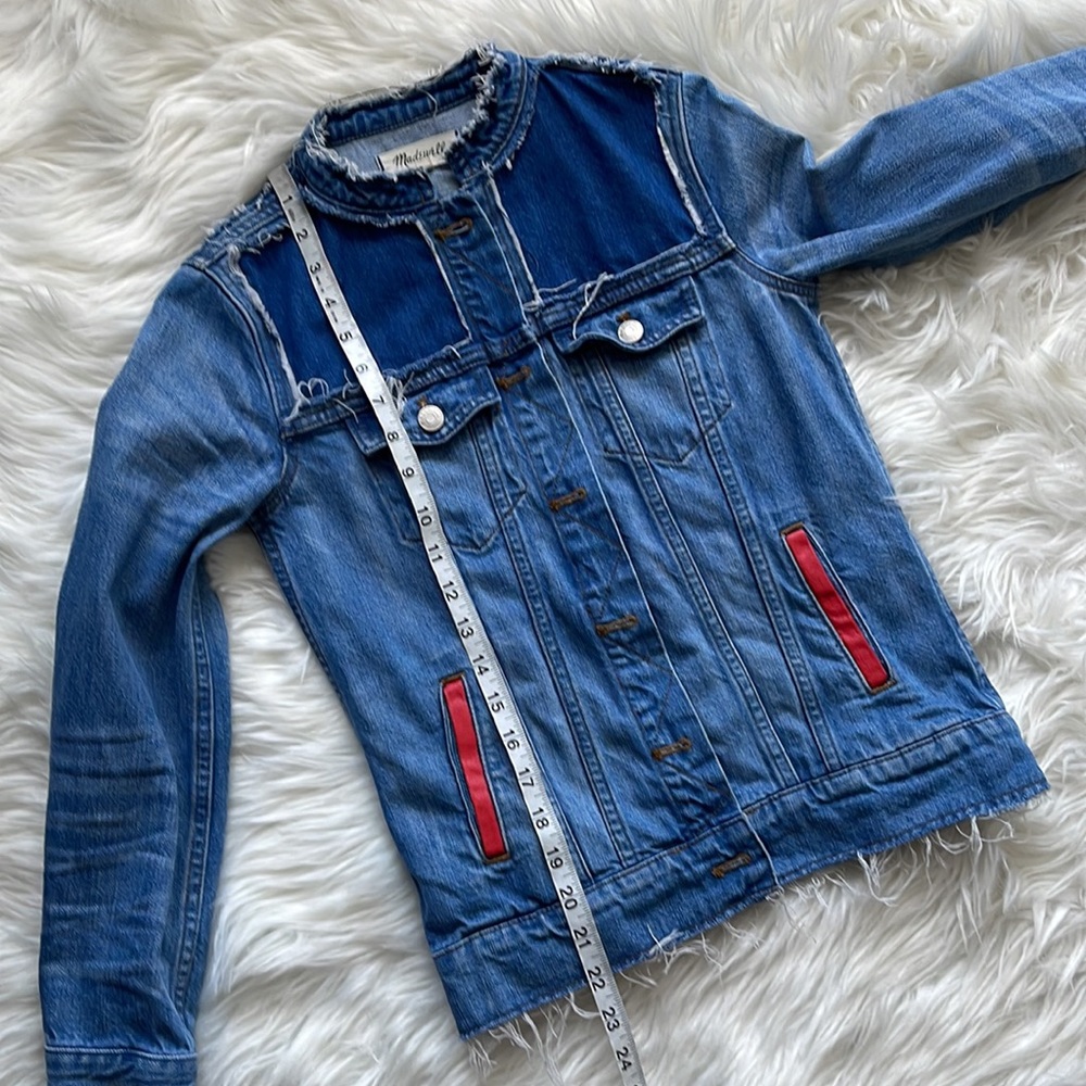 Madewell Patchwork Raw Hem Distressed Jean Jacket Size XS - Picture 10 of 10